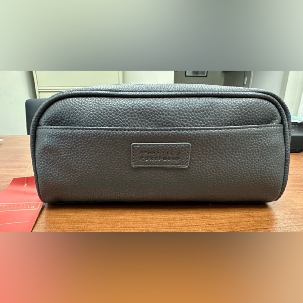 Perry Ellis Travel Kit NWT